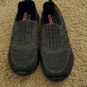 Brand new Skechers "Air Cooled" Memory Foam size 7 no box